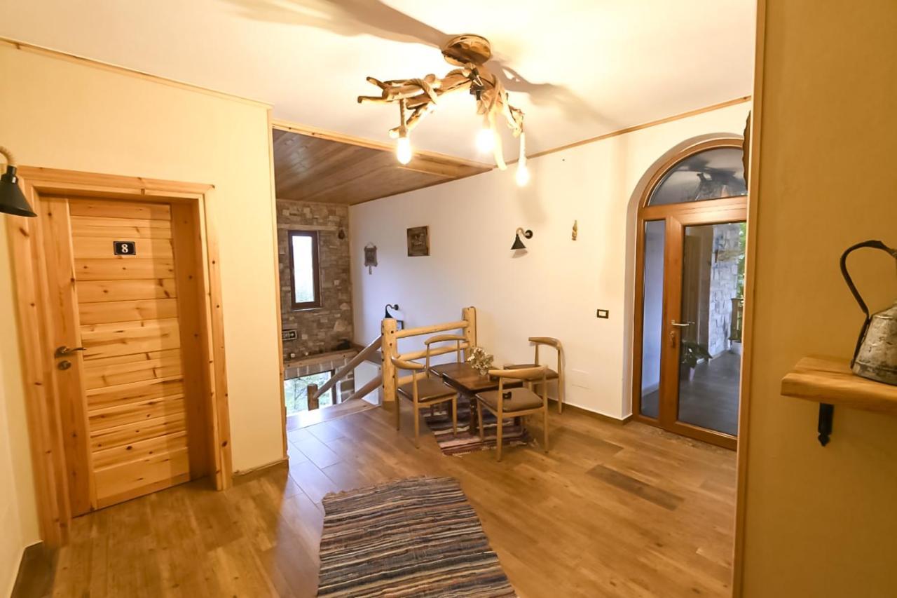 Bujtina Shkodrani Bed & Breakfast วอสโคโพเยอ ภายนอก รูปภาพ