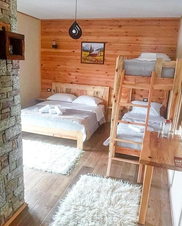 Bujtina Shkodrani Bed & Breakfast วอสโคโพเยอ ภายนอก รูปภาพ